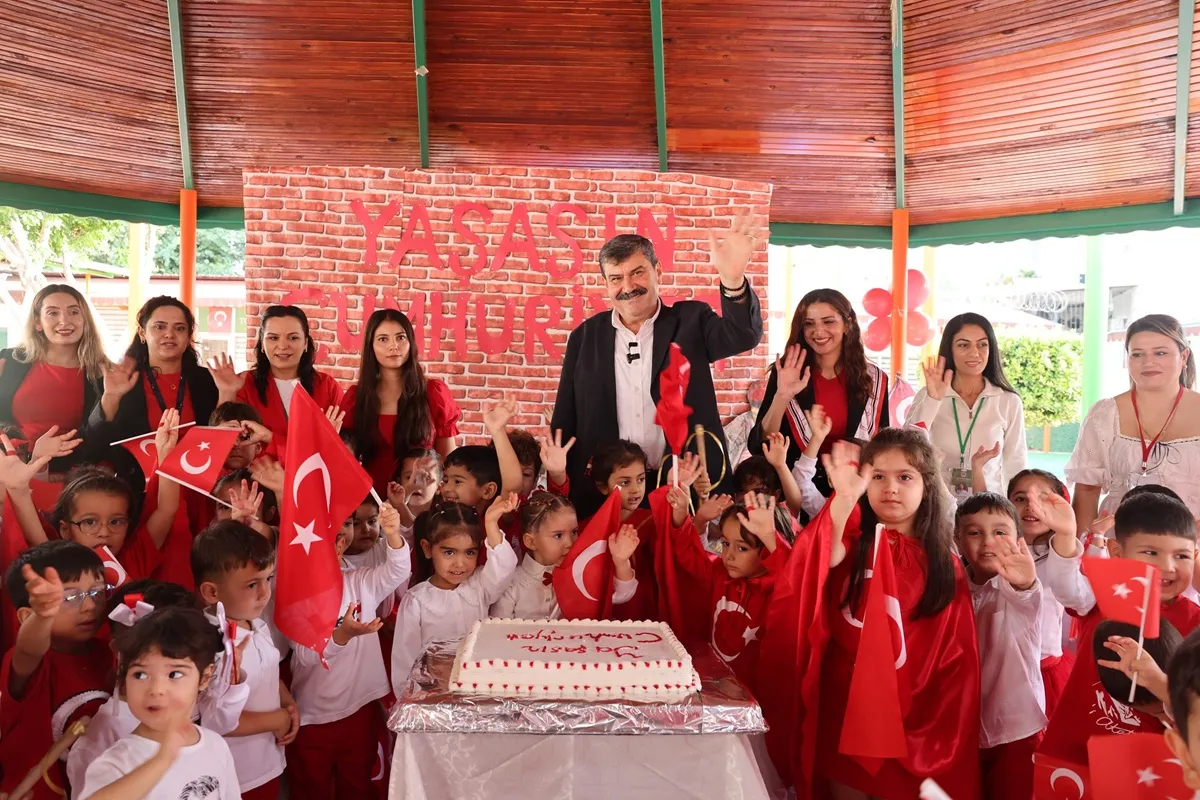 Toroslar’ın Gündüz Bakımevleri’nde Cumhuriyet coşkusu