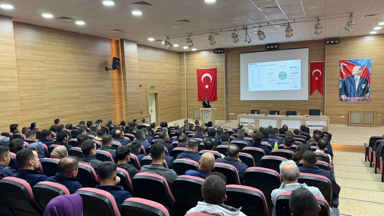 Doğanşehir’de Osmanlı Türkçesi Tanıtım Semineri düzenlendi