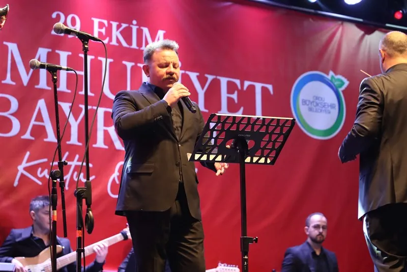103. Yıl Cumhuriyet Yürüyüşü yapıldı