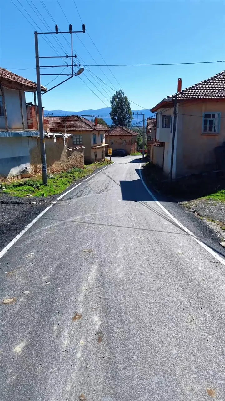 Gelendost Köke Köyü’nde asfalt çalışmaları tamamlandı