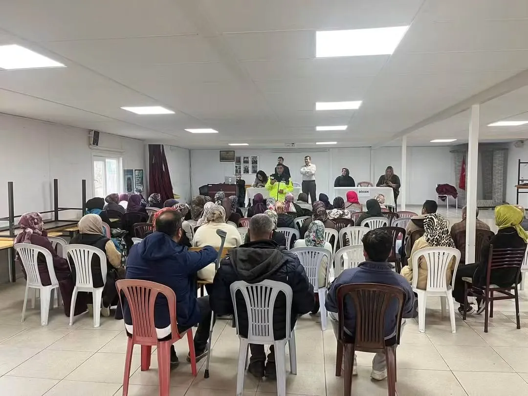 Velilere yönelik trafik bilgilendirme semineri