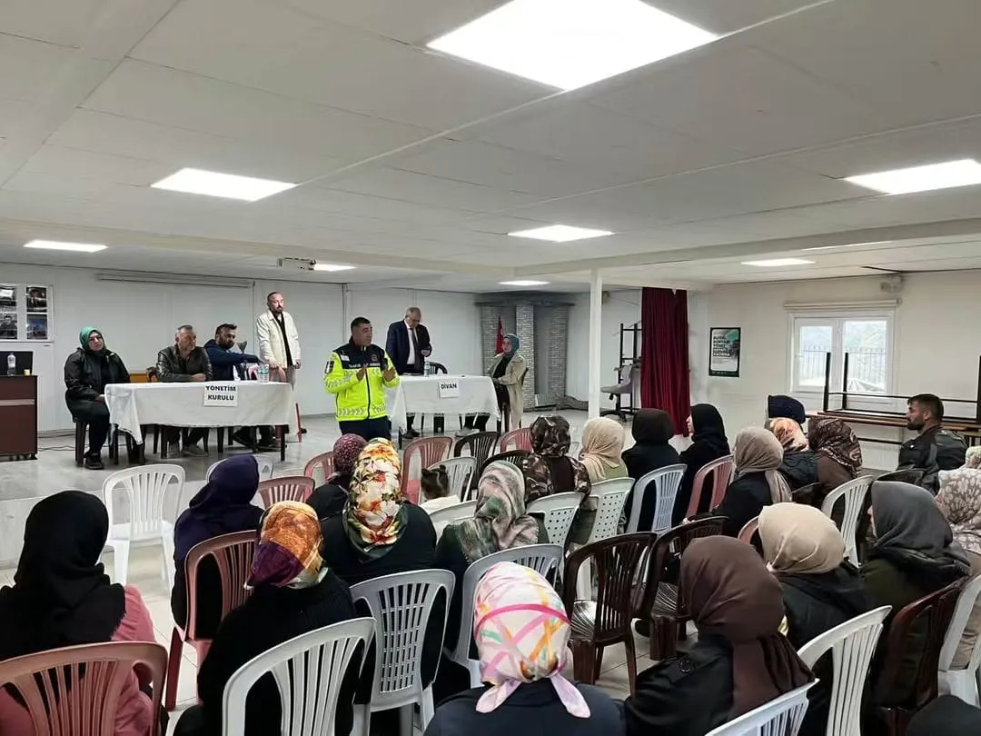 Velilere yönelik trafik bilgilendirme semineri
