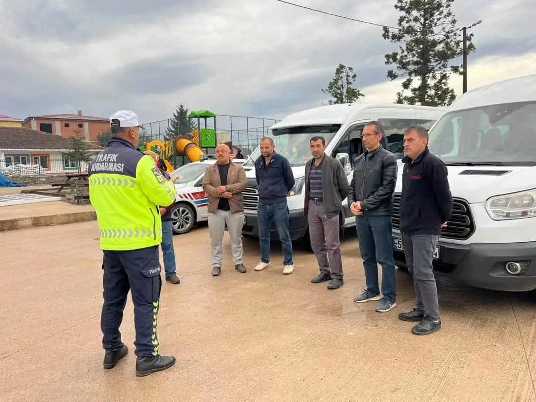 Öğrencilerin güvenliği için okul servisleri denetleniyor