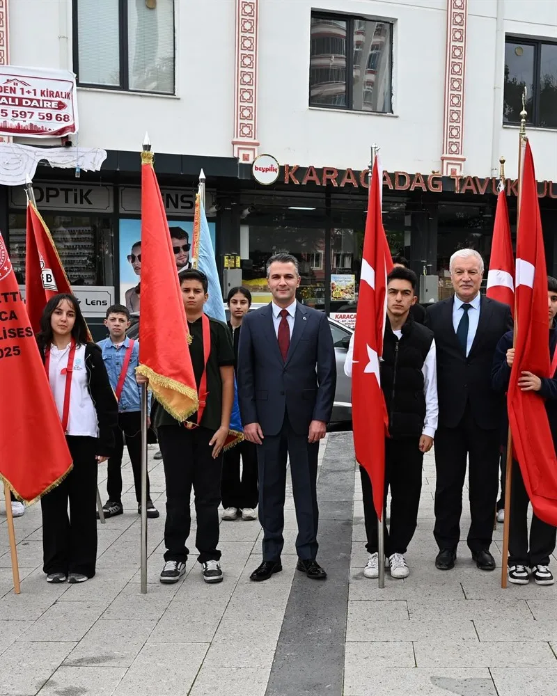 29 Ekim Cumhuriyet Bayramı vesilesiyle çelenk sunma töreni düzenlendi