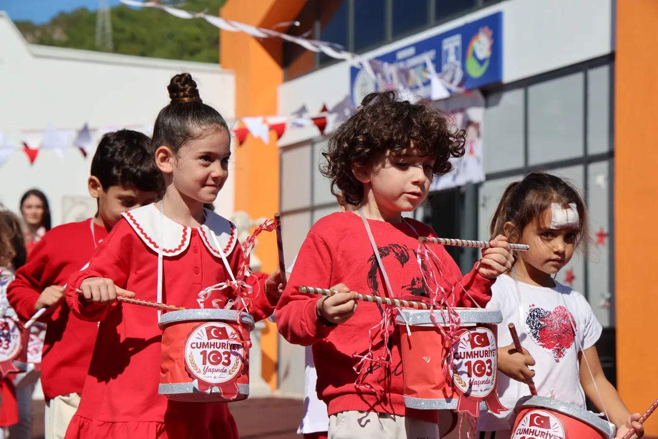 Muğla’da Cumhuriyet çocukların hayalleriyle renklendi