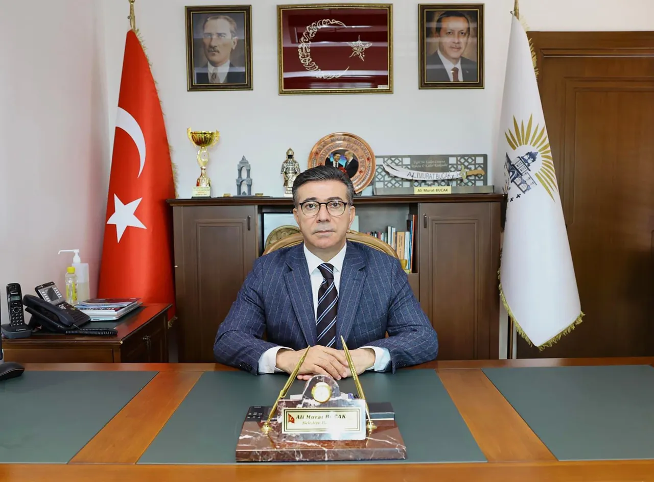 Başkan Bucak: Cumhuriyet, geleceği birlikte kurma iradesidir