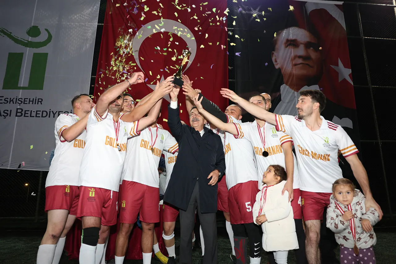 Tepebaşı Belediyesi 8. Geleneksel Cumhuriyet Kupası tamamlandı