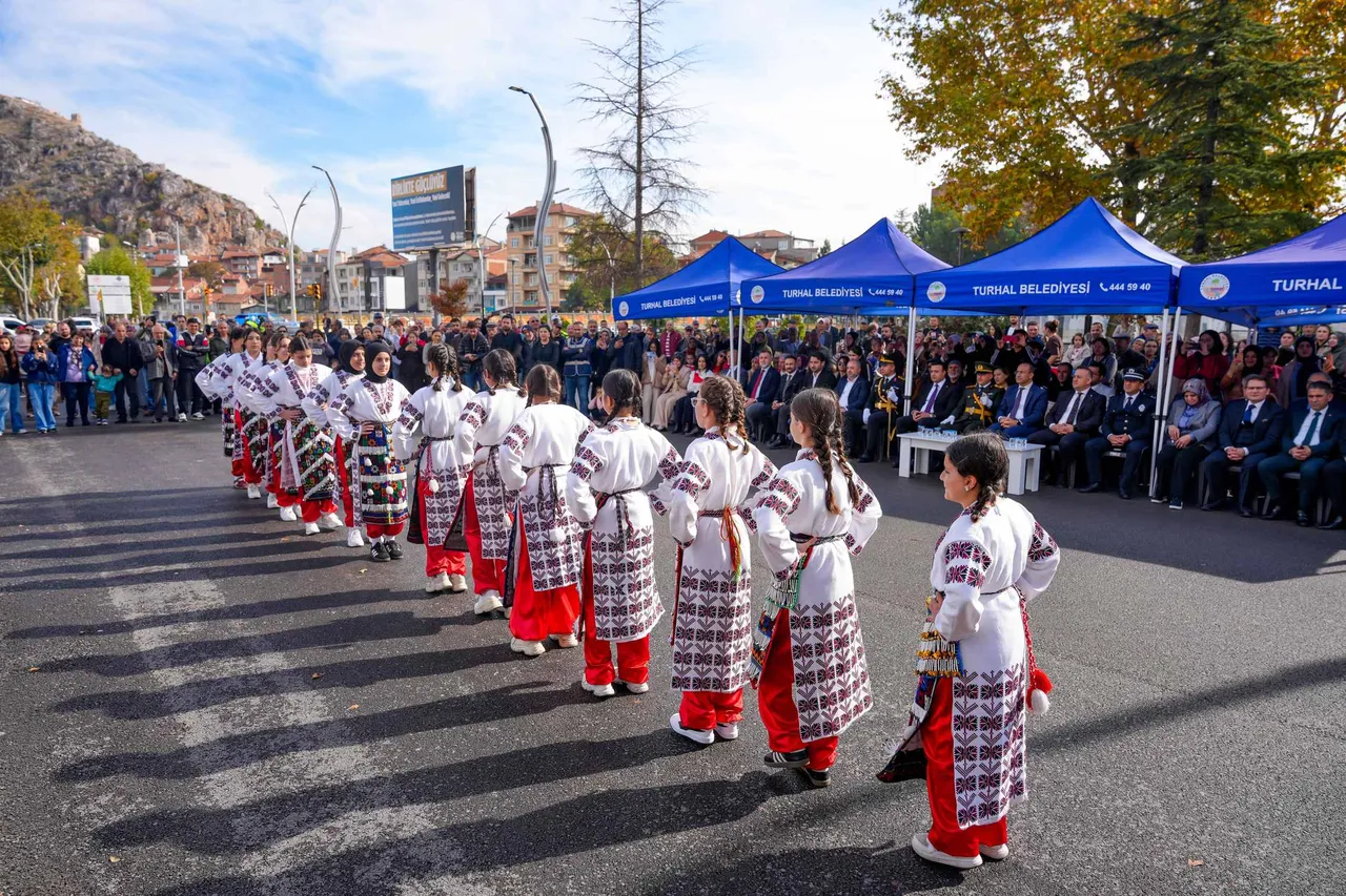 Turhal’da Cumhuriyet Bayramı coşkusu