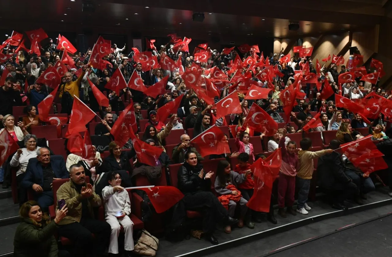 Büyükşehir’den Cumhuriyet’in 103. Yılında gösteri