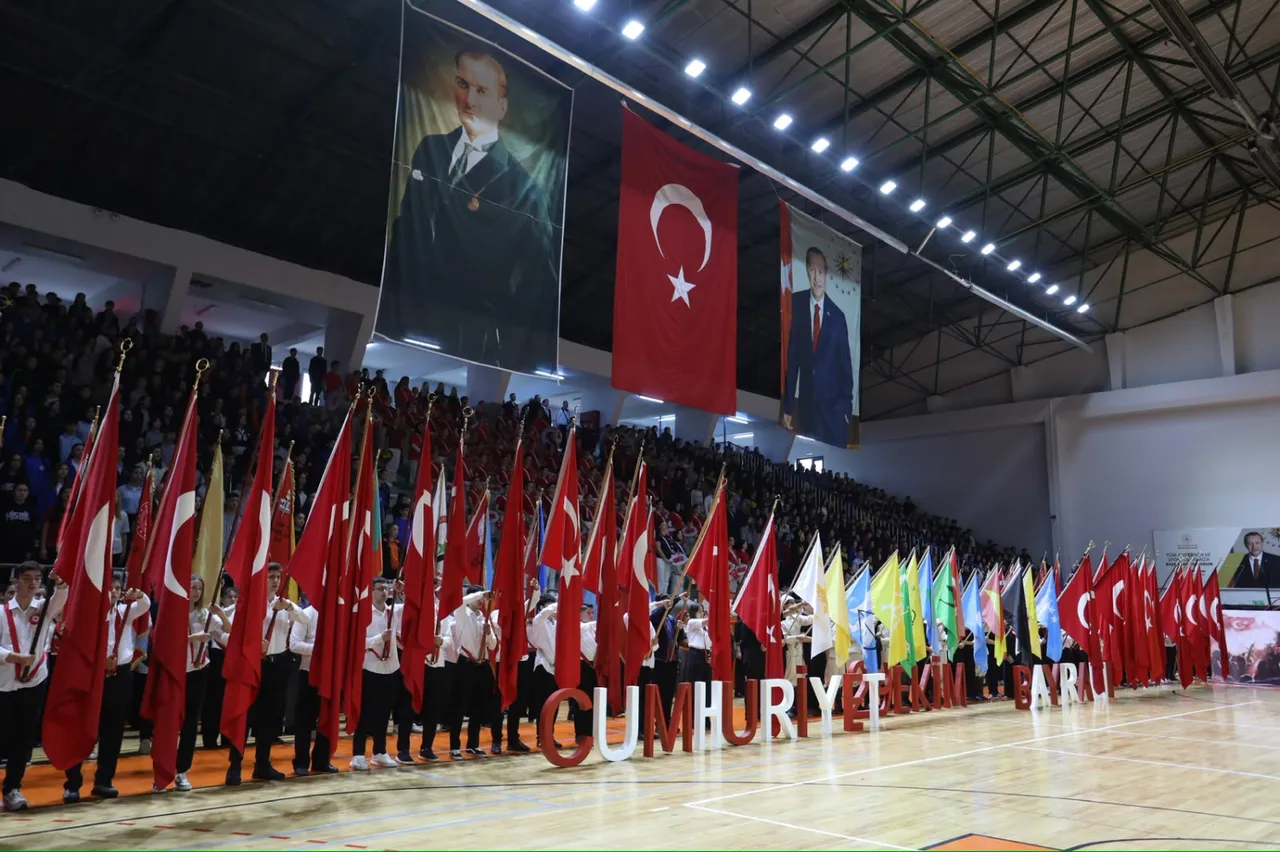 İnegöl’de Cumhuriyet'in 103. Yılı coşkuyla kutlandı