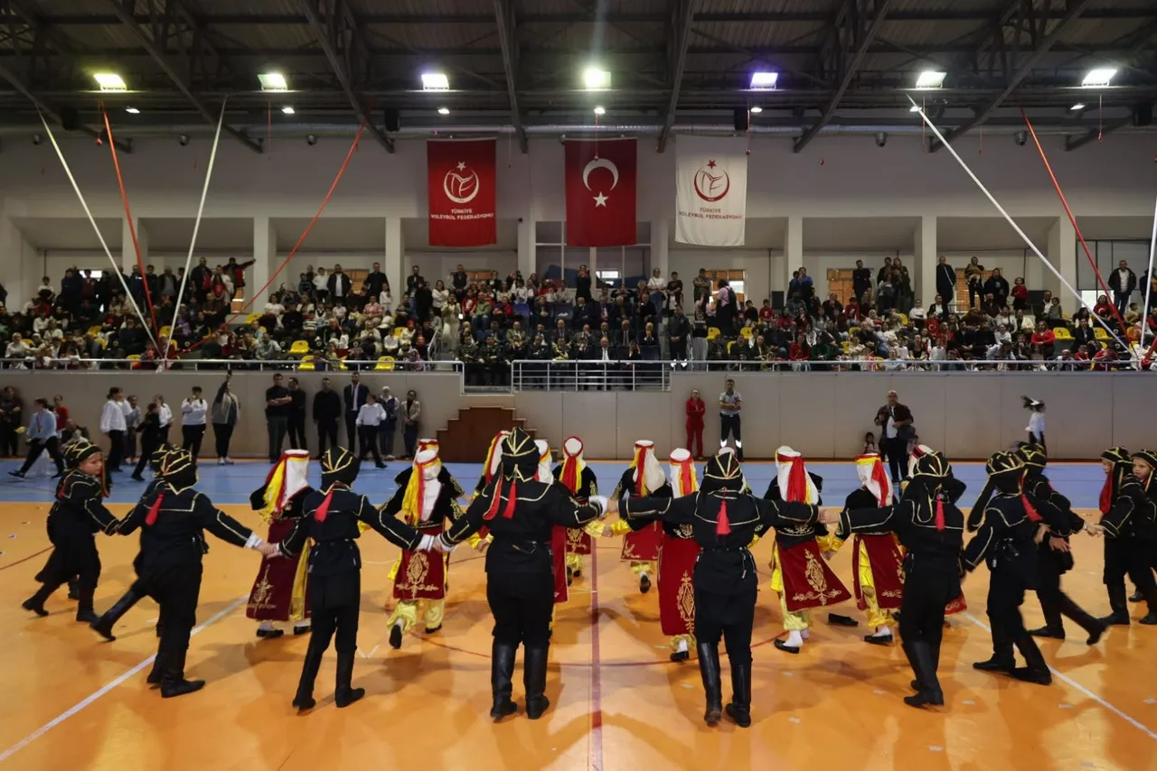 Arhavi’de 29 Ekim Cumhuriyet Bayramı coşkuyla kutlandı