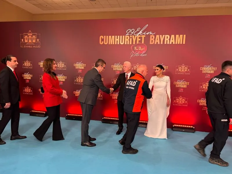 Avcılar Kaymakamı DR. Orhan Burhan, İstanbul Valiliği’nin bayramlaşma programına katıldı