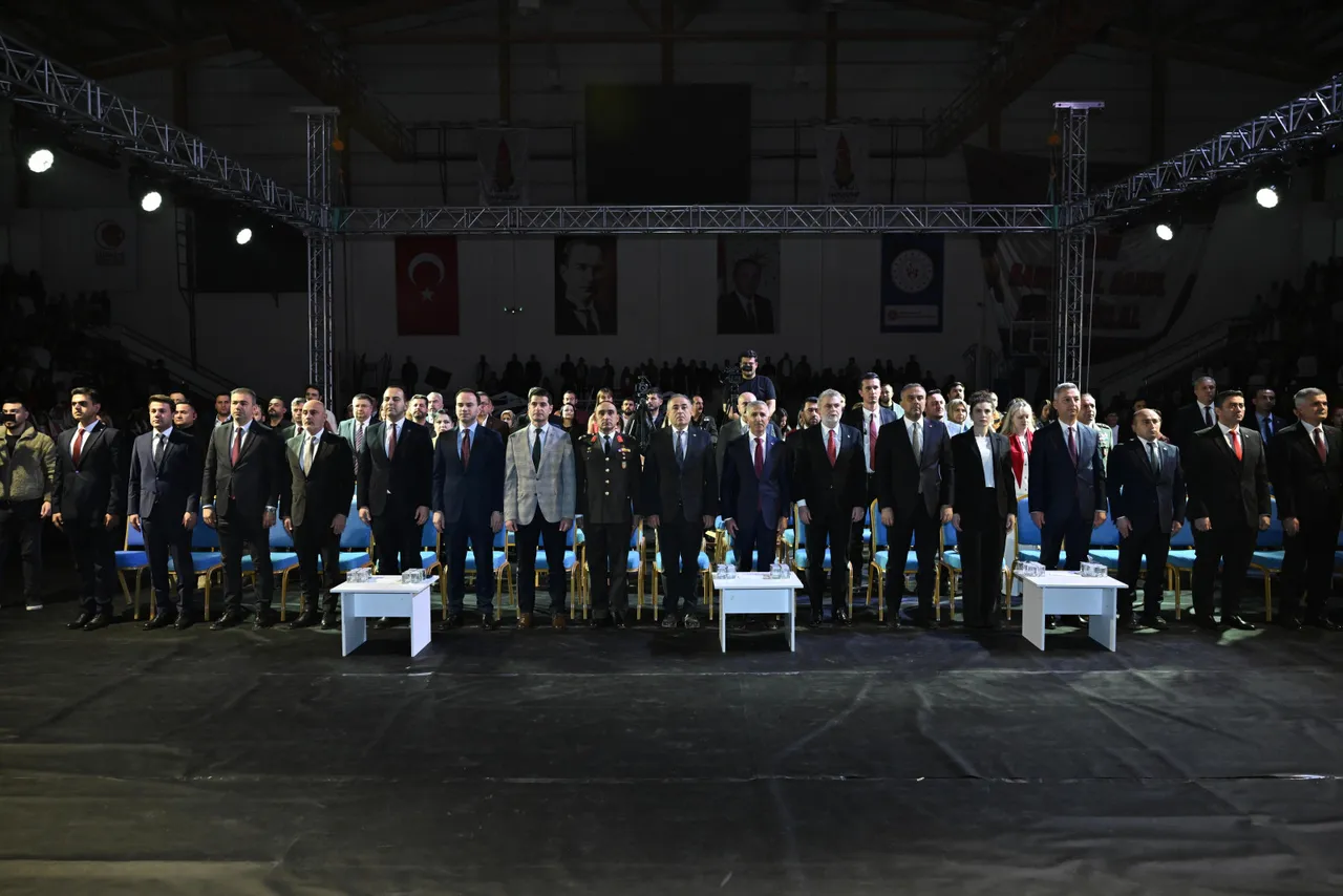 Ay Yıldızlı Koro Cumhuriyet Bayramı için sahne aldı
