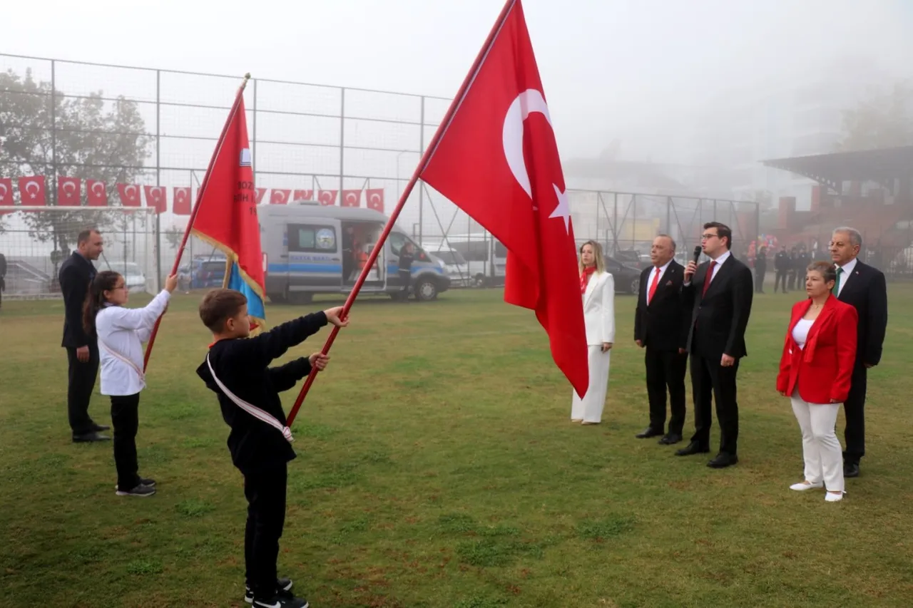 Bozdoğan’da Cumhuriyet Bayramı coşkusu stadyuma taşındı