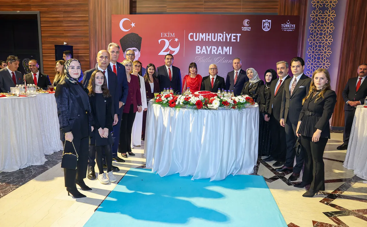 Sivas Bilim ve Teknoloji Üniversitesi Rektörü Kul, Cumhuriyet Bayramı resepsiyonuna katıldı