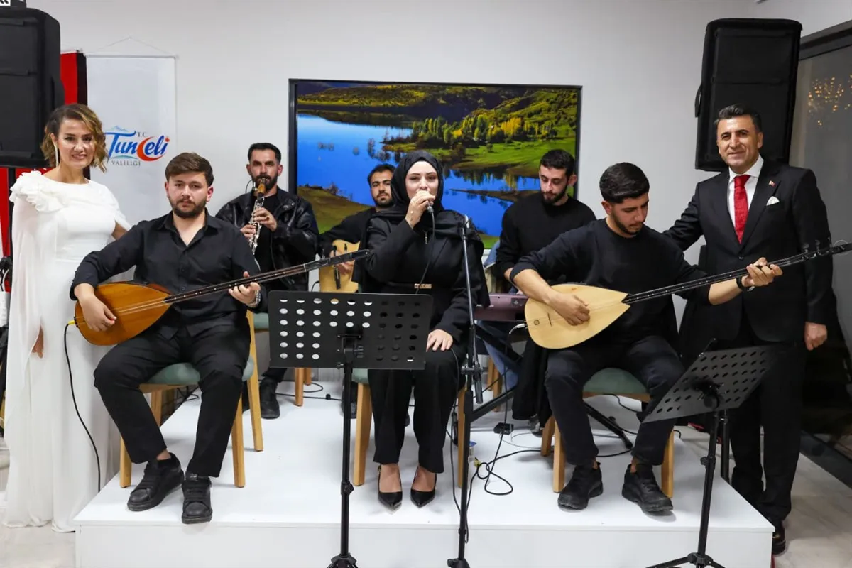 Cumhuriyet'in 103. yılı gururla kutlandı