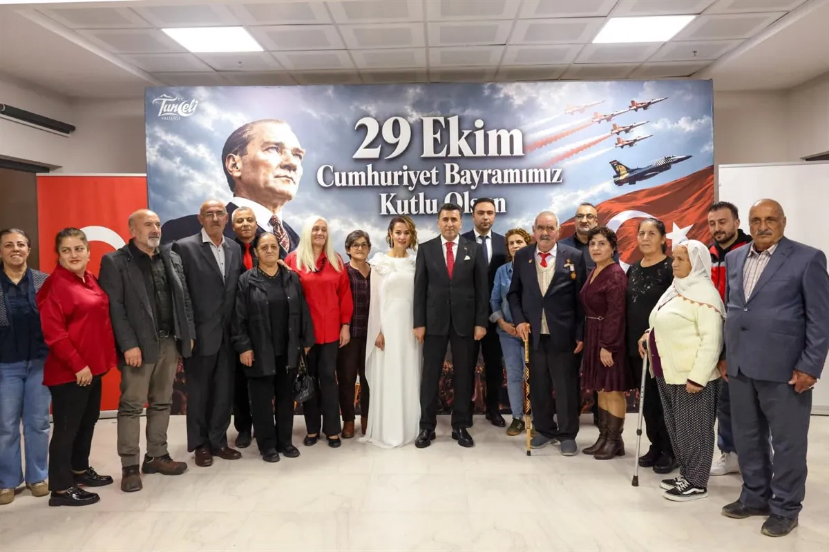 Cumhuriyet'in 103. yılı gururla kutlandı