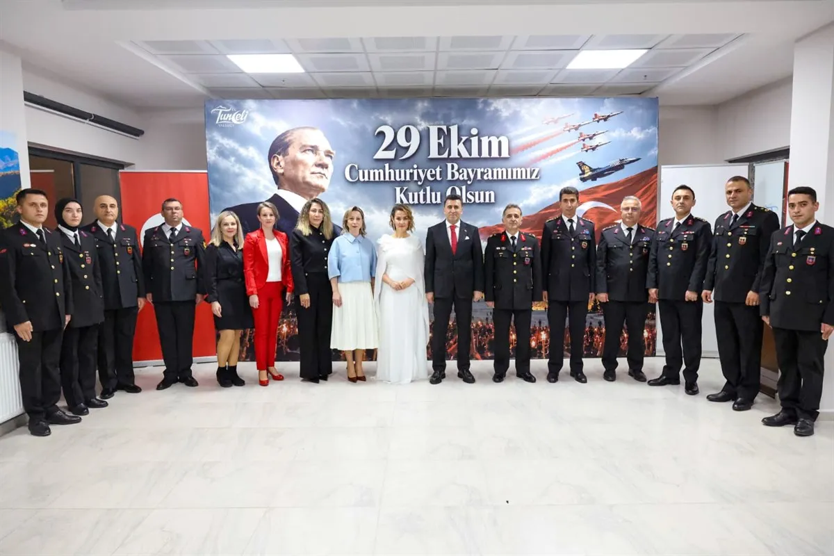Cumhuriyet'in 103. yılı gururla kutlandı