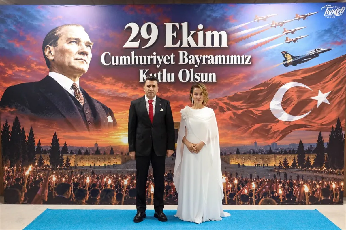 Cumhuriyet'in 103. yılı gururla kutlandı