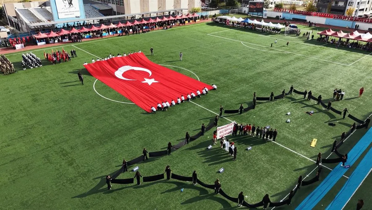 Cumhuriyet'in 103. yılı Tunceli’de coşkuyla kutlandı