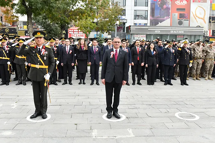 Van'da Cumhuriyet coşkusu