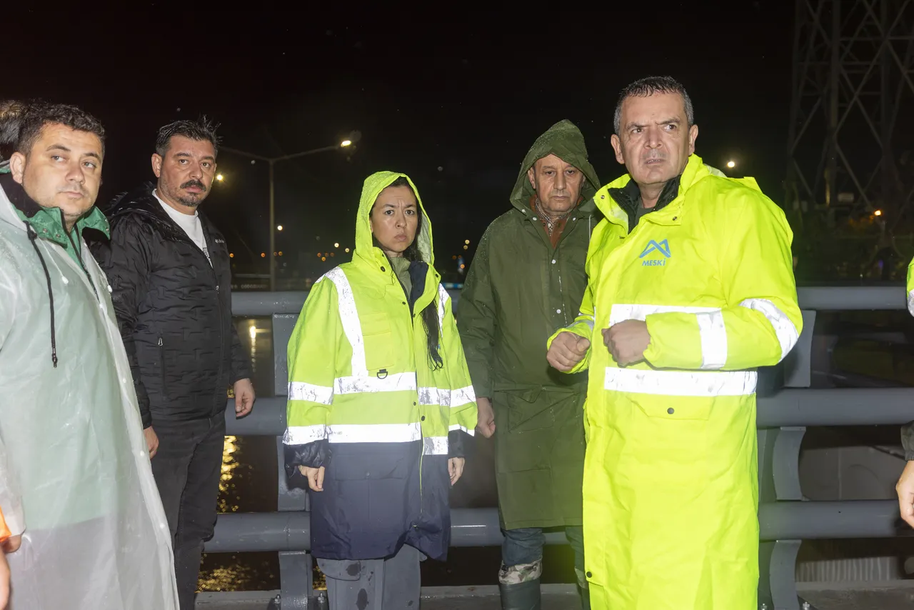 Başkan Vekili Genç, aşırı yağıştan etkilenen mahalleleri sahada inceledi