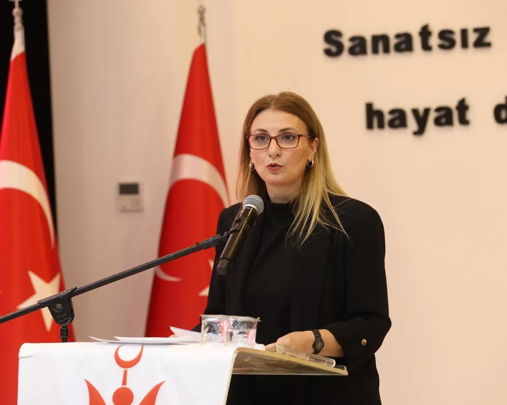 Şehzadeler’de Cumhuriyet’e Yakışan Balo