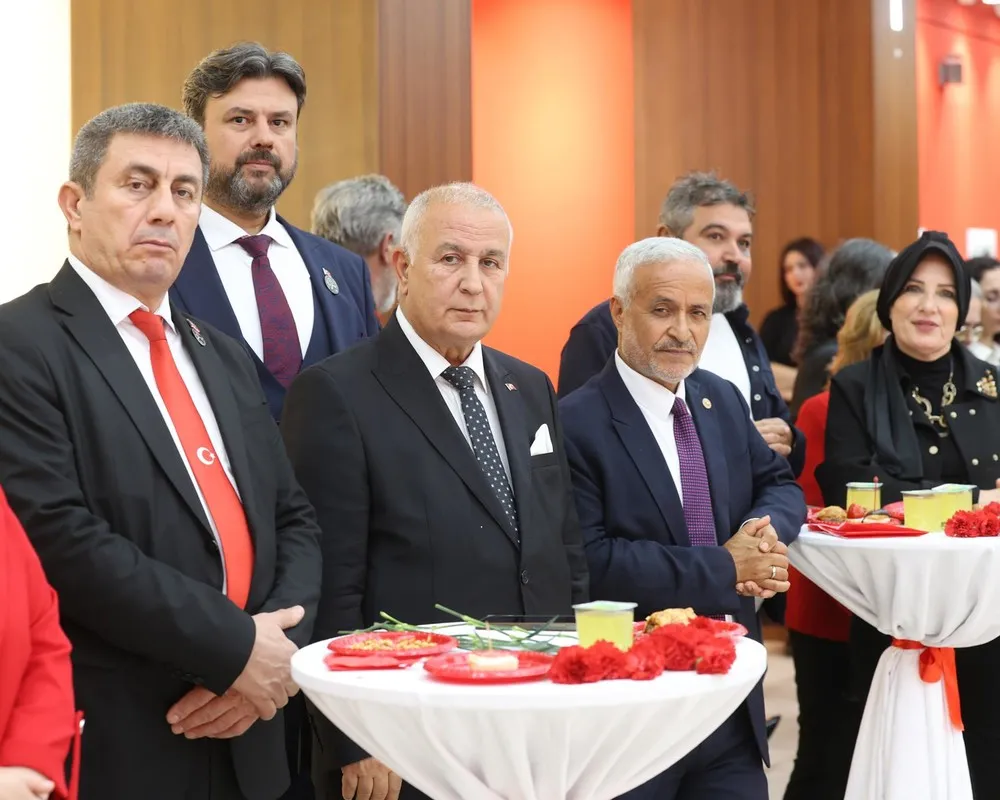 Şehzadeler’de Cumhuriyet’e Yakışan Balo