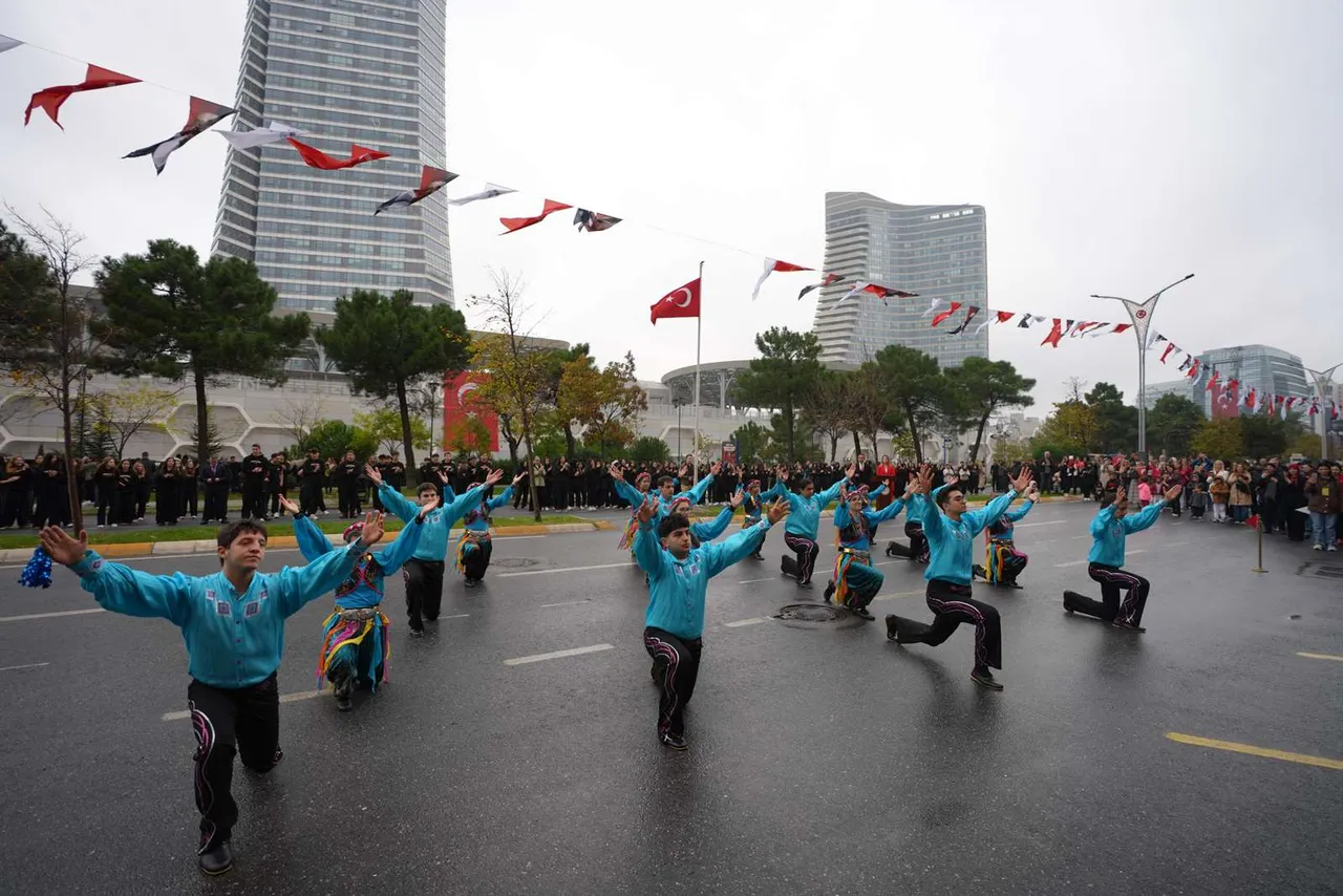Ataşehir’de 29 Ekim coşkusu