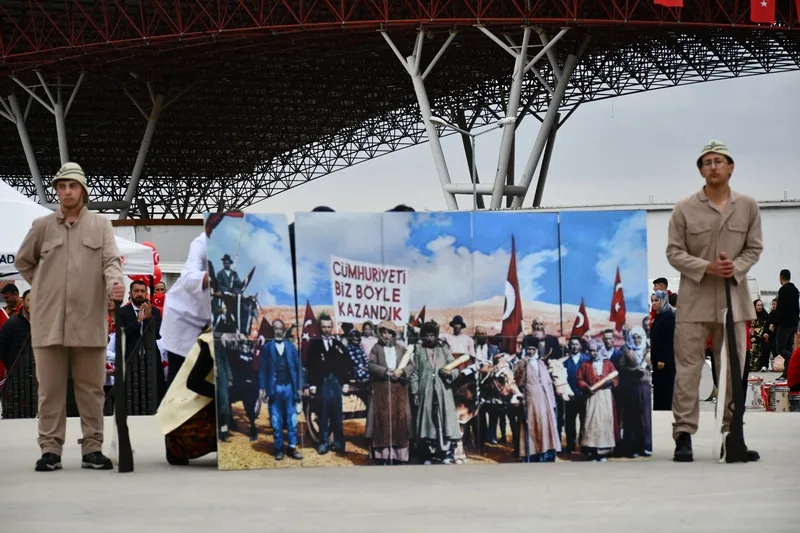 29 Ekim Cumhuriyet Bayramı ilçesinde coşkuyla kutlandı