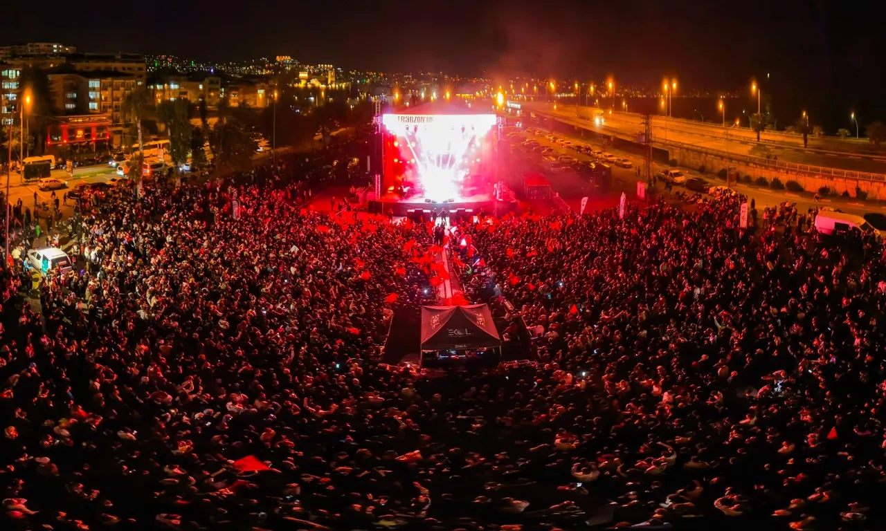 Tuğçe Kandemir Trabzon’da Gastronomi Festivali coşkusunu zirveye taşıdı