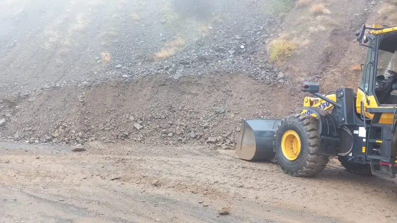 Büyükşehir ekipleri kırsal yollarda gece gündüz sahada