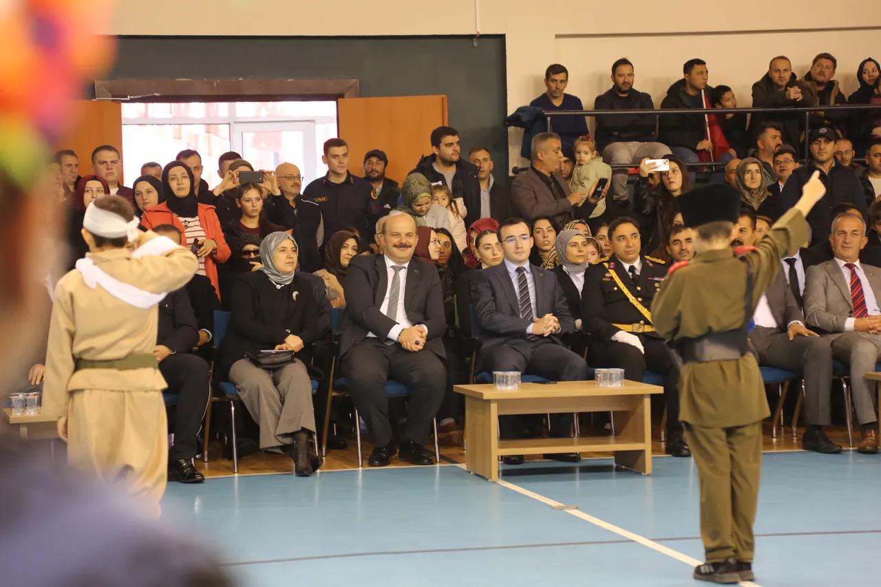 29 Ekim Cumhuriyet Bayramı ilçesinde coşkuyla kutlandı
