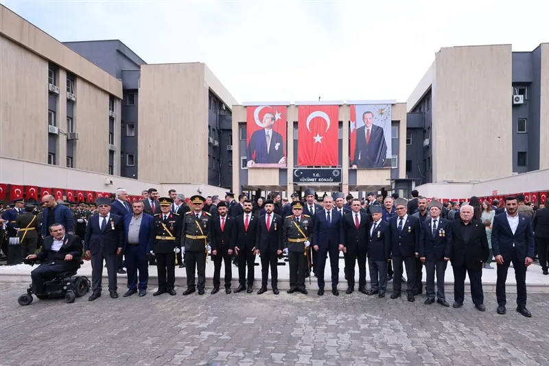 29 Ekim Cumhuriyet Bayramı çelenk sunma töreni
