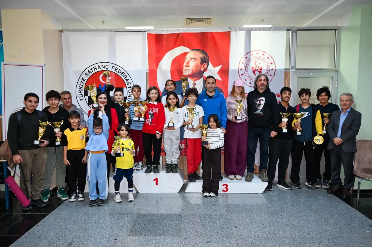 Cumhuriyet Bayramı’na Özel Yıldırım Satranç Turnuvası