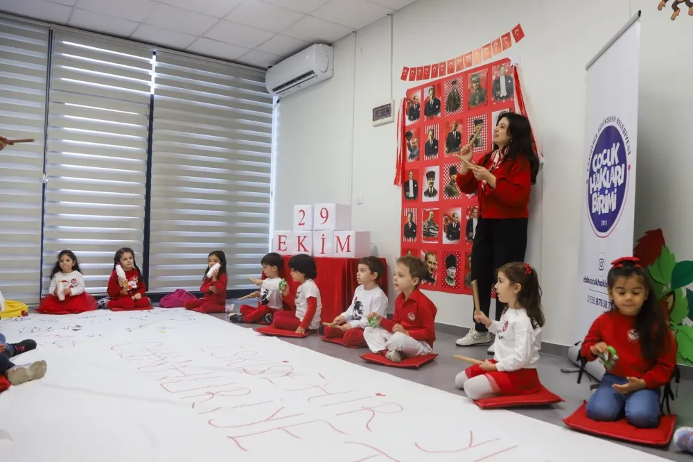 Miniklerden 2026 Eskişehir Yılına Özel Cumhuriyet Tuvali