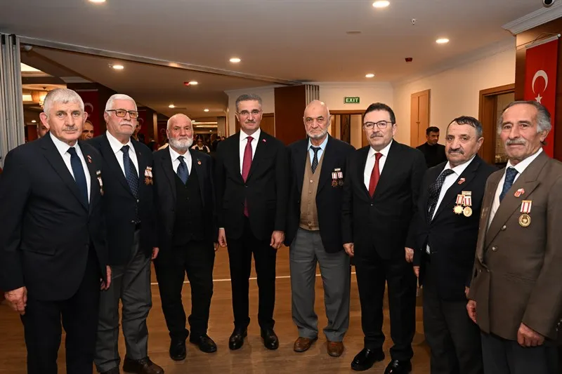 Erzurum’da Cumhuriyet Bayramı kabul töreni düzenlendi