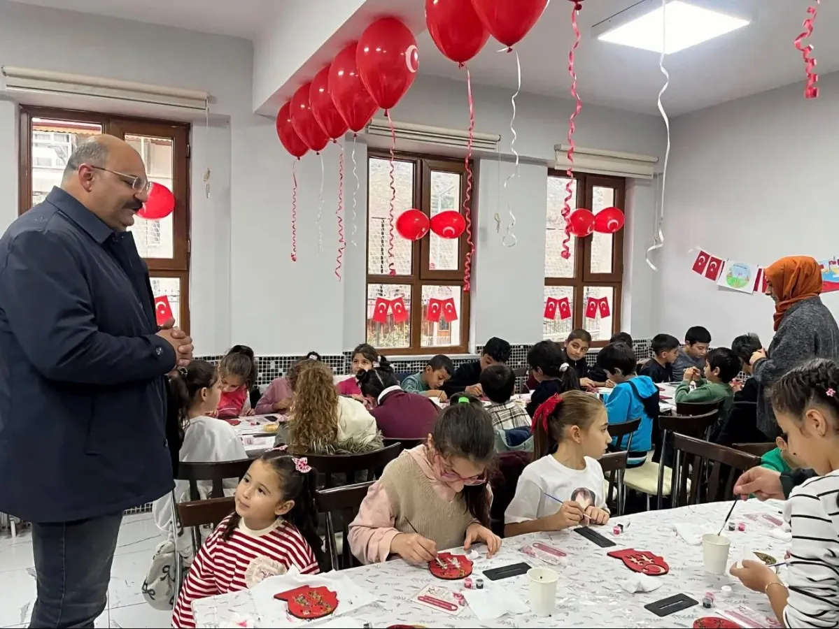 Kemaliye'de Cumhuriyet coşkusu çocuklarla beraber yaşandı