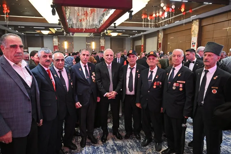 Diyarbakır’da Cumhuriyet Bayramı resepsiyonu yoğun katılımla yapıldı