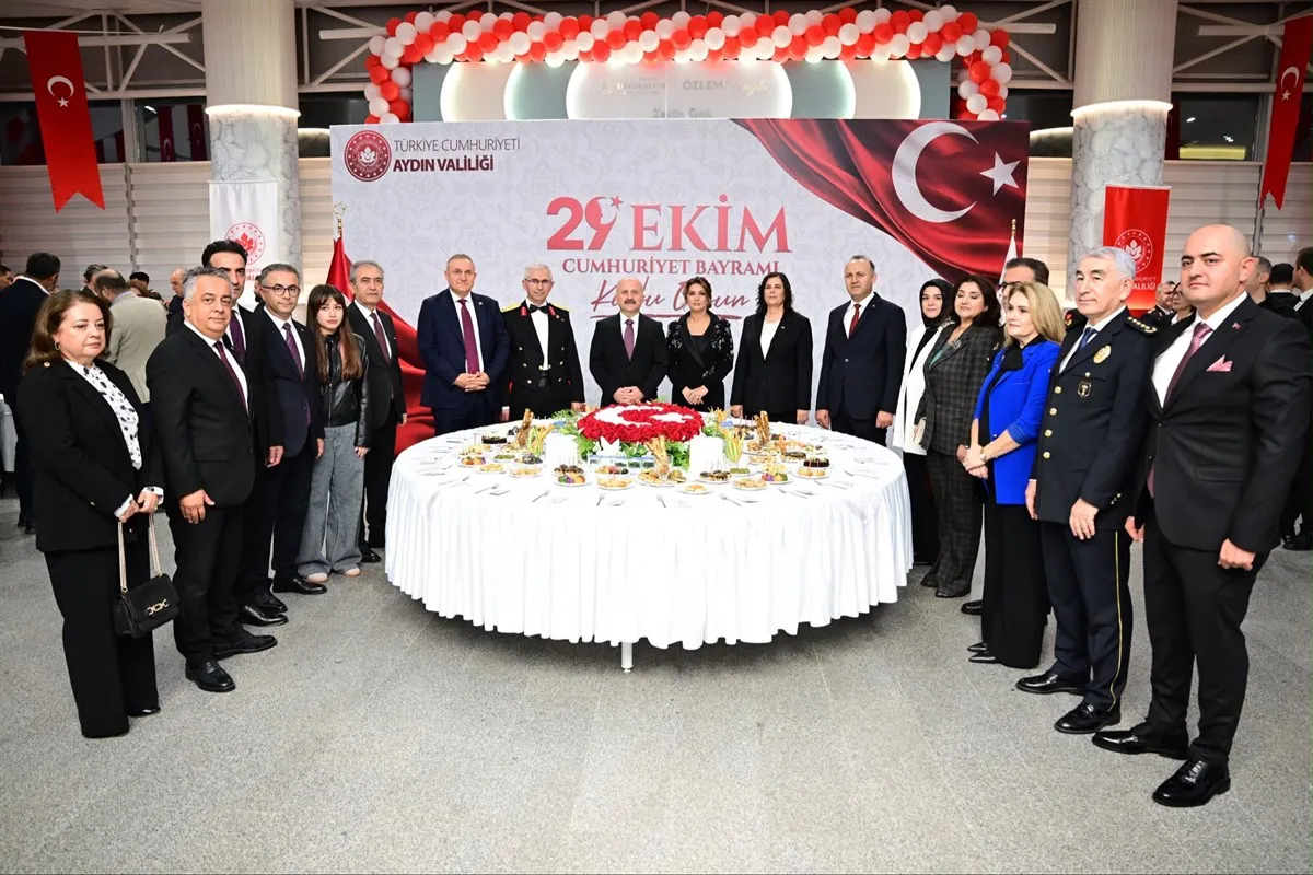 Cumhuriyet'in 103'üncü yılı büyük bir coşkuyla kutlandı