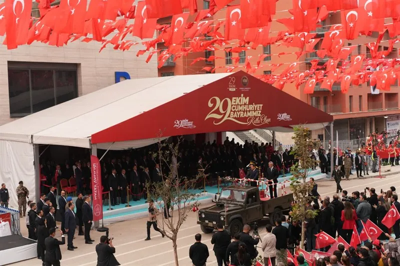 Cumhuriyet'in 103. yıl coşkusu, yeniden hayat bulan Atatürk Caddemizde yaşandı