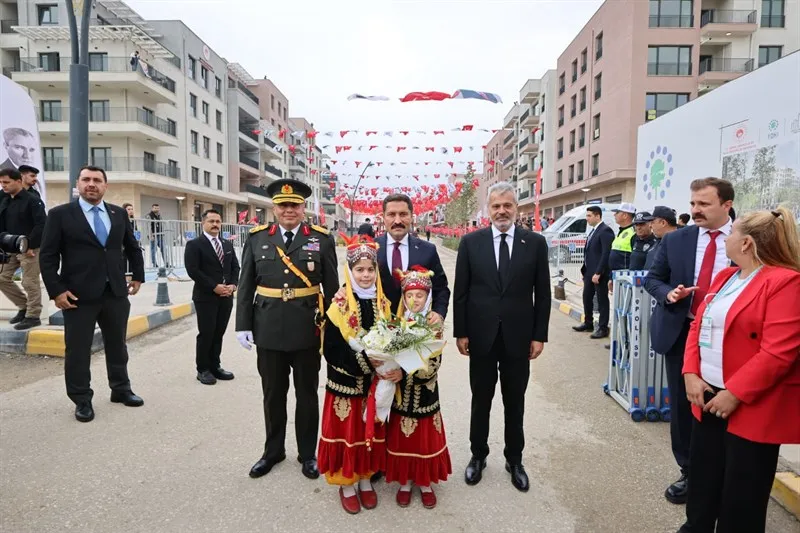 Cumhuriyet'in 103. yıl coşkusu, yeniden hayat bulan Atatürk Caddemizde yaşandı