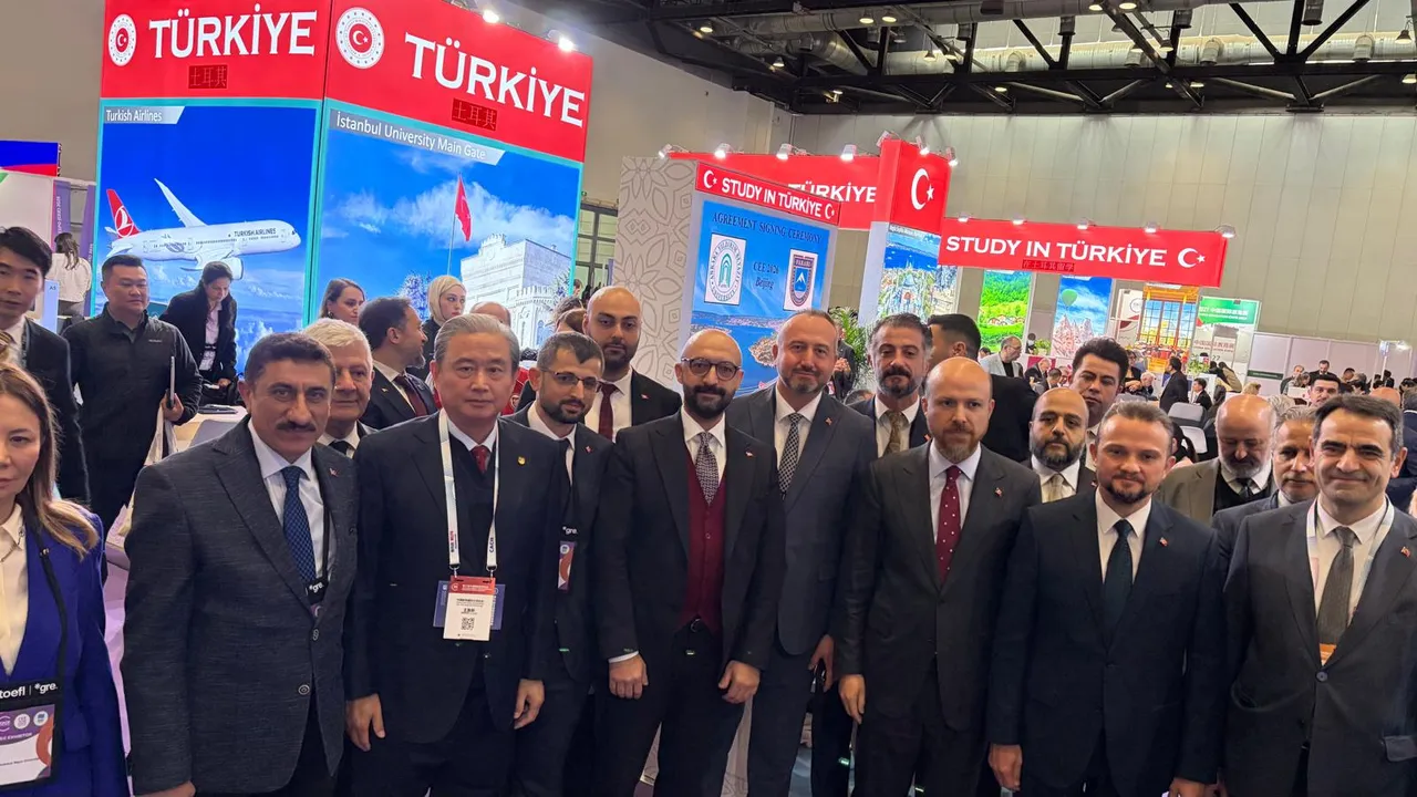 Kilis 7 Aralık Üniversitesi Rektörü Akman, CACIE-CEE 2026 Uluslararası Eğitim Fuarı’na katıldı