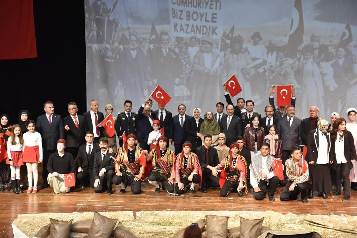 29 Ekim Cumhuriyet Bayramı ilçesinde coşkuyla kutlandı