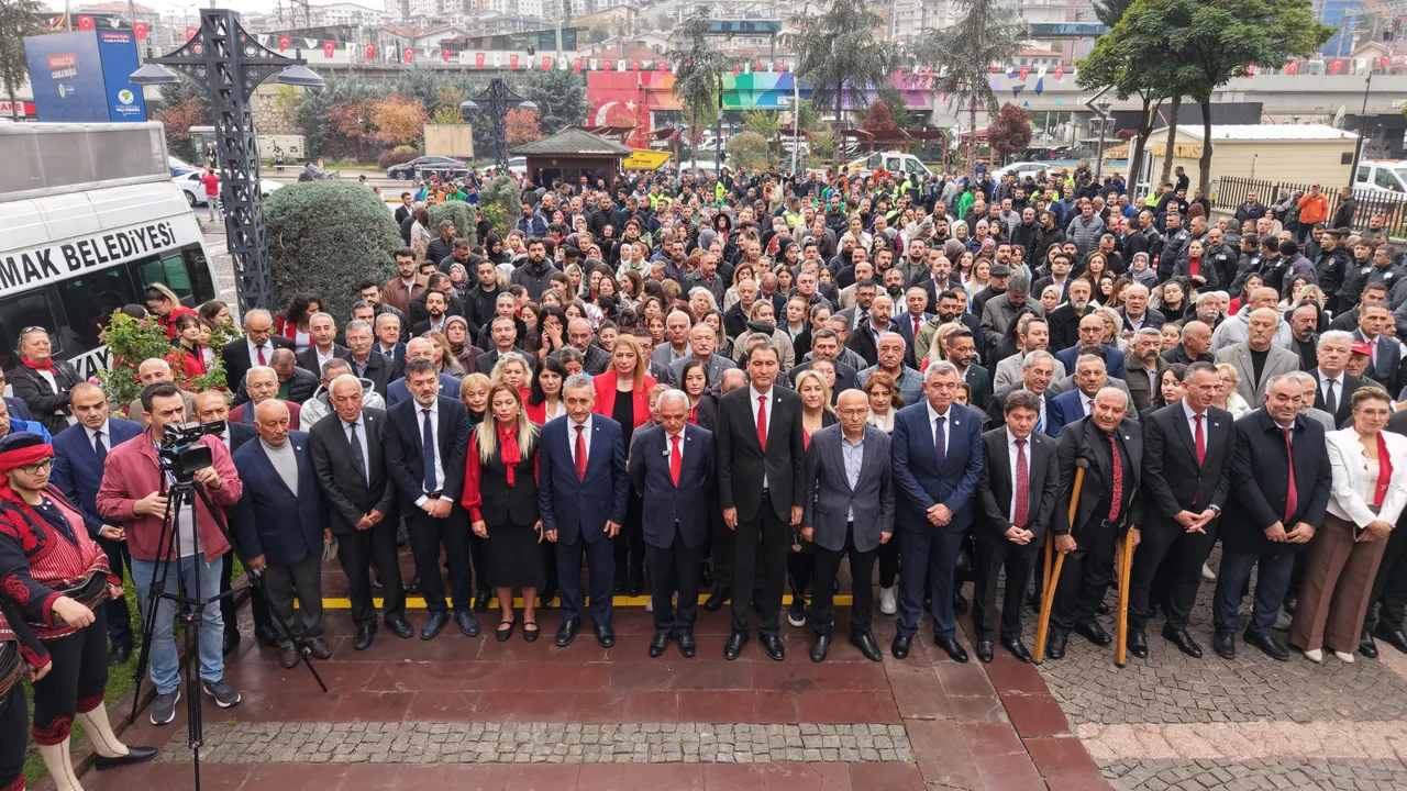 Mamak’ta Cumhuriyet Bayramı tören ve gösterilerle kutlandı