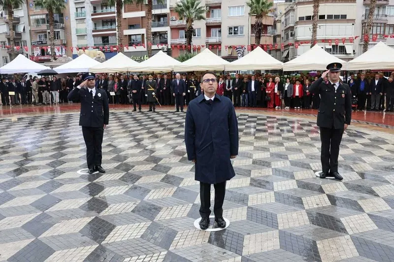 29 Ekim Cumhuriyet Bayramı çelenk sunma töreni