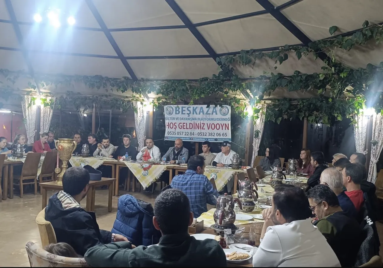 Muğla Vali Yardımcısı ve Menteşe Kaymakamı Budan, Beşkaza Kültür ve Dayanışma Platformu’nun Ekim ayı buluşmasına katıldı
