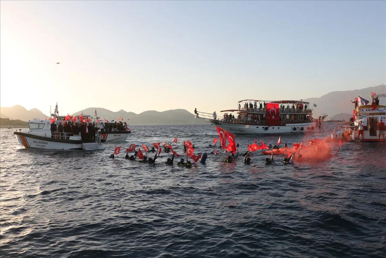 29 Ekim Cumhuriyet Bayramı Kaş’ta coşkuyla kutlandı