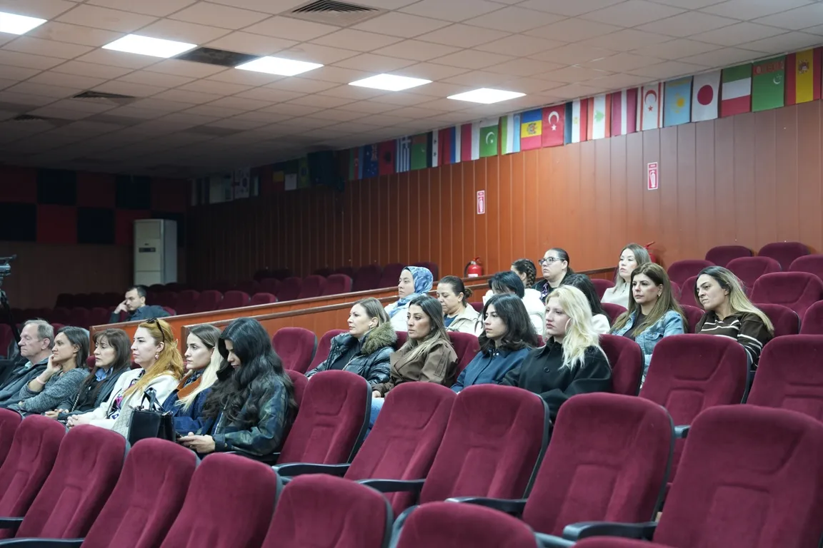 BUFRAM’dan toplumsal katkı: Menemen’de meme kanseri farkındalık etkinliği düzenlendi