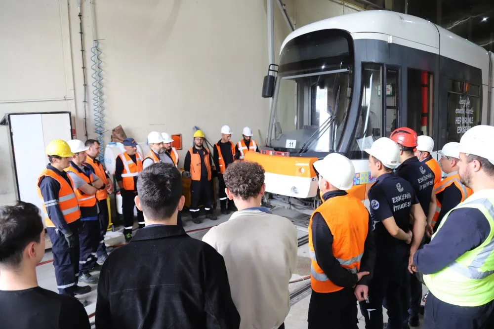 Estramda iş güvenliği eğitimleri sürüyor
